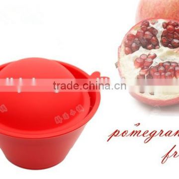 BPA FREE plastic practical kitchenware small tools pomegranate peeler for kitchen