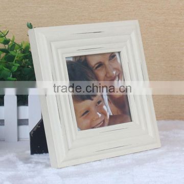 White color wooden decorative ps photo frame moulding