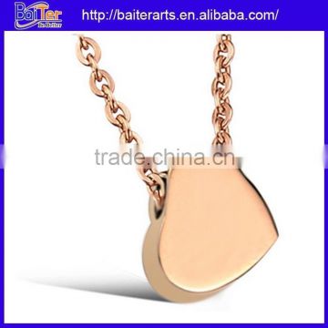 Wholesale rose gold stainless steel heart necklace pendant modern pendant necklace