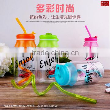 New product plastic cup with lid and straw for fruit juice