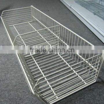 Removable wire basket