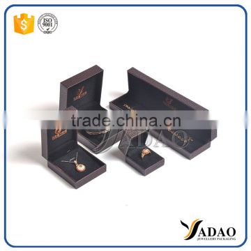 High quality flip top customized velvet packaging plastic boxes with various styles