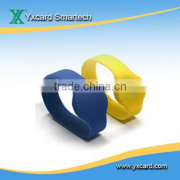 customized smart silicone wristband with cheapest price