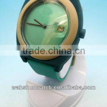 3ATM Plastic vogue watches covered by Rubber oil 2013