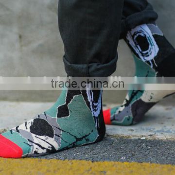 2016 hot sale colors man cheap camo designs street socks