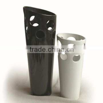 black & whtie ceramic vase