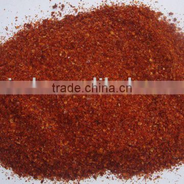 dried red hot chilli pieces