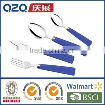 Stainless steel cutlery set with plastic handle T073B
