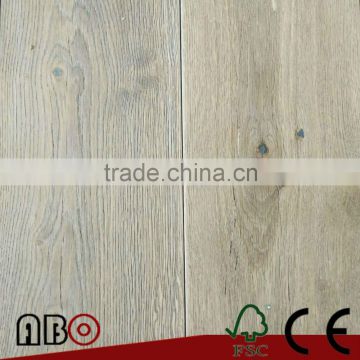 Multilayer Aged Oak Wood Flooring with Black Grain Design