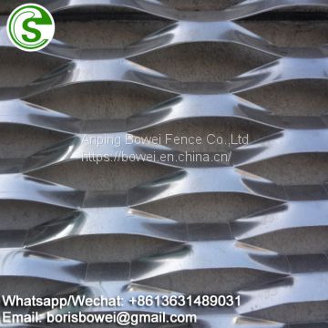 Hole patterns of decorative expanded metal mesh