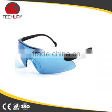 Adjustable Temple Length and One Piece SafetyEyewear with ANSI Standard SS-7431