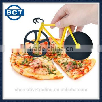 Pizza Cutter Bike Dual Stainless Steel Non-Stick Cutting Wheels Display Stand