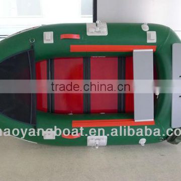 Confortable Fishing boat>>small dingy