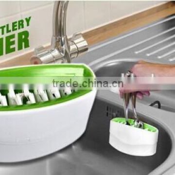 Kitchen Cutlery Cleaner: Make Mealtime Cleanups Fast and Easy