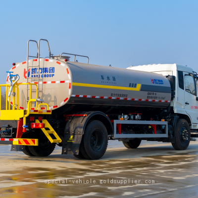 China Manufacturer environmental protection spray truck High-Capacity