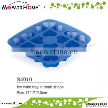 Essential tools Square shaped silicone ice cube makers (S4010)