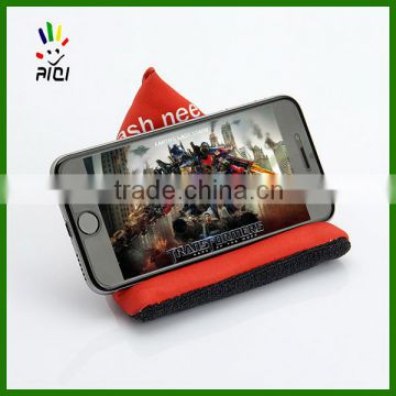 mobile phone holder with screen cleaner