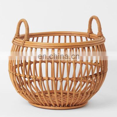 Hot Sale Large storage basket in rattan with two handles, Clothes and toys laundry basket Home Storage Decoration Wholesale
