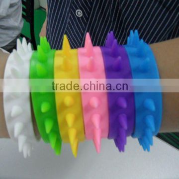 the silicone bracelets