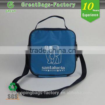 BPA-free Promotional lunch cooler bag with drink holder