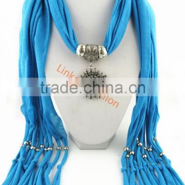 Fashion colorized cotton pendant scarf in stock