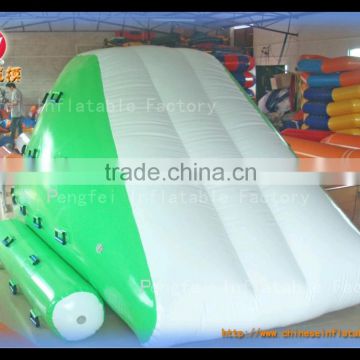 popular strong pvc floating inflatable water iceberg/water sport game
