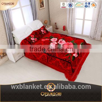 HOT product to sell online and 100% polyester soft warm mink bedding set .