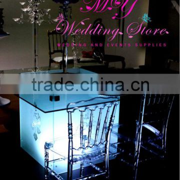 Clear top glass wedding and event dining table