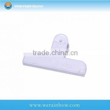 hot sale new type white plastic clip