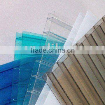 Multi-wall polycarbonate hollow sheet