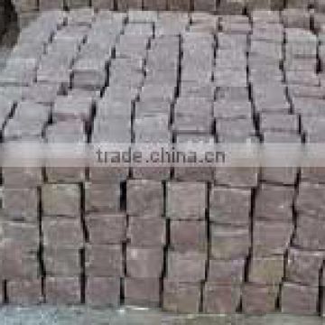 Garden sandstone cubes with honed or tumbled surface