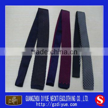 Printed necktie, Solid black skinny tie
