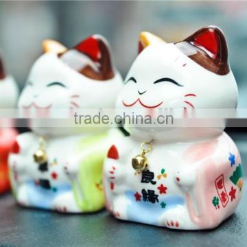 hand made beautiful base small lucky cat car decoration
