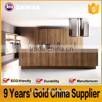 Kitchen cabinet with glossy MDF Doors