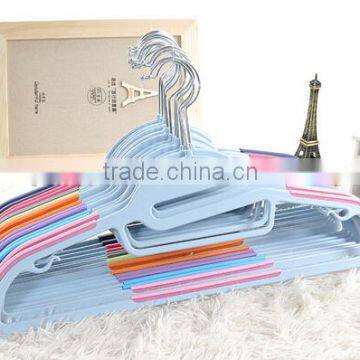 Factory direct supply of dry and wet skid plastic hanger Multifunctional clothes hanger