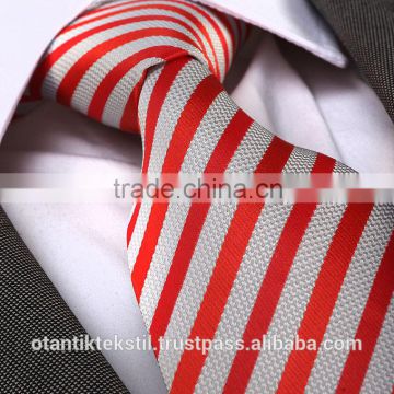 Claret Red White Striped ,Silk tie, necktie, neck tie, corbata, gravate, krawatte, cravatta, fashion tie