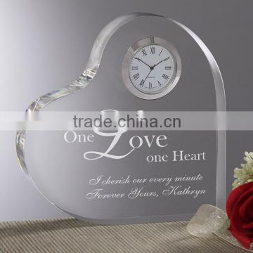 Wholesale heart shape crystal clock with custom logo for wedding favor