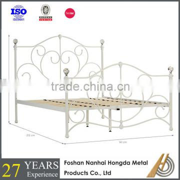 Queen bed classic style metal bedstead wooden slats for bench