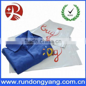 white plastic mailing bags with different sizes