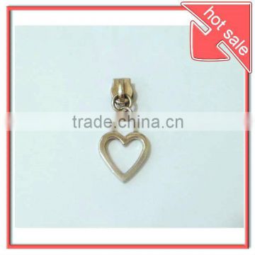 special clothing zipper slider with heart decoration