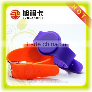 Wholesale Price 125kHz&13.56MHz RFID Silicone Wristband/Bracelet with Logo Printing