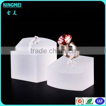 2015 Hot sale Acrylic Single Ring Holder Display,acrylic Jewelery Display Stand for Window