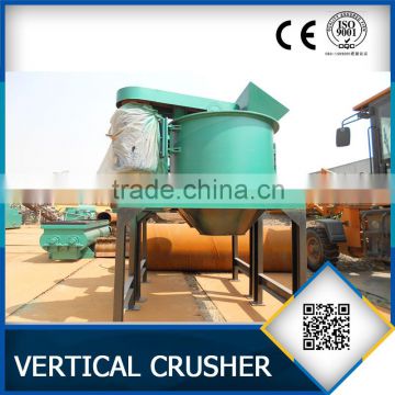 Fertilizer vertical crusher with chain structure