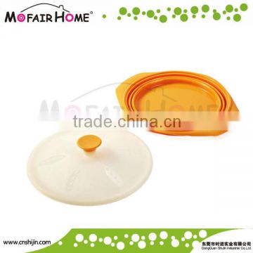 Heatable & foldable silicone steamer with silicone lid