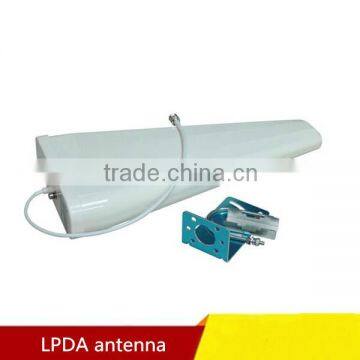 Directional 11dBi Outdoor YAGI Radome antenna 800-2500MHz