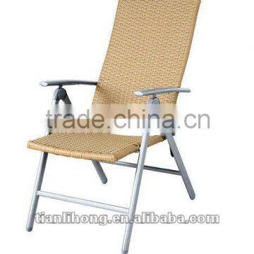 Well Design Stable Folding Rattan Chair