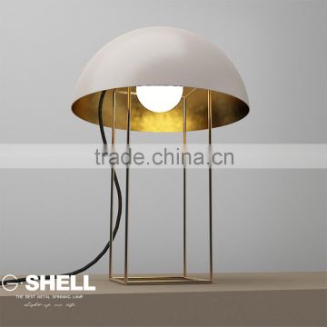 White metal shape dask light round table lamps