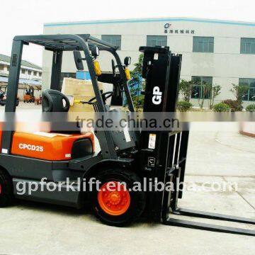 2.5Ton Diesel fork lift truck