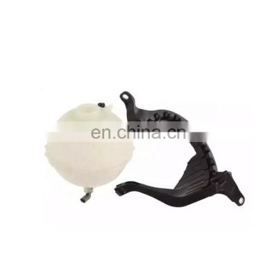 OEM 17138614293 17 13 8 614 293  FACTORY WHOLESALE EXPANSION TANK USE FOR BMW 5 SERIES F10 F11