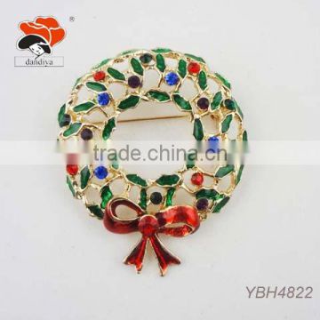 China Supplier New Product Garland Brooch With Green Leaves And Colorful Crystals